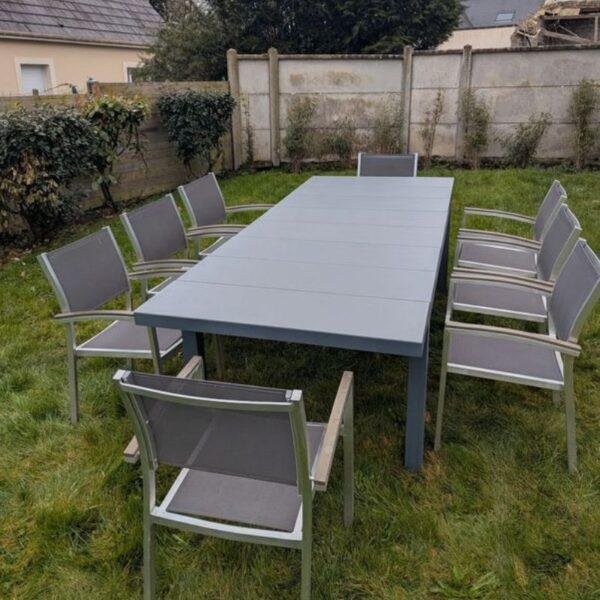 Table et chaise